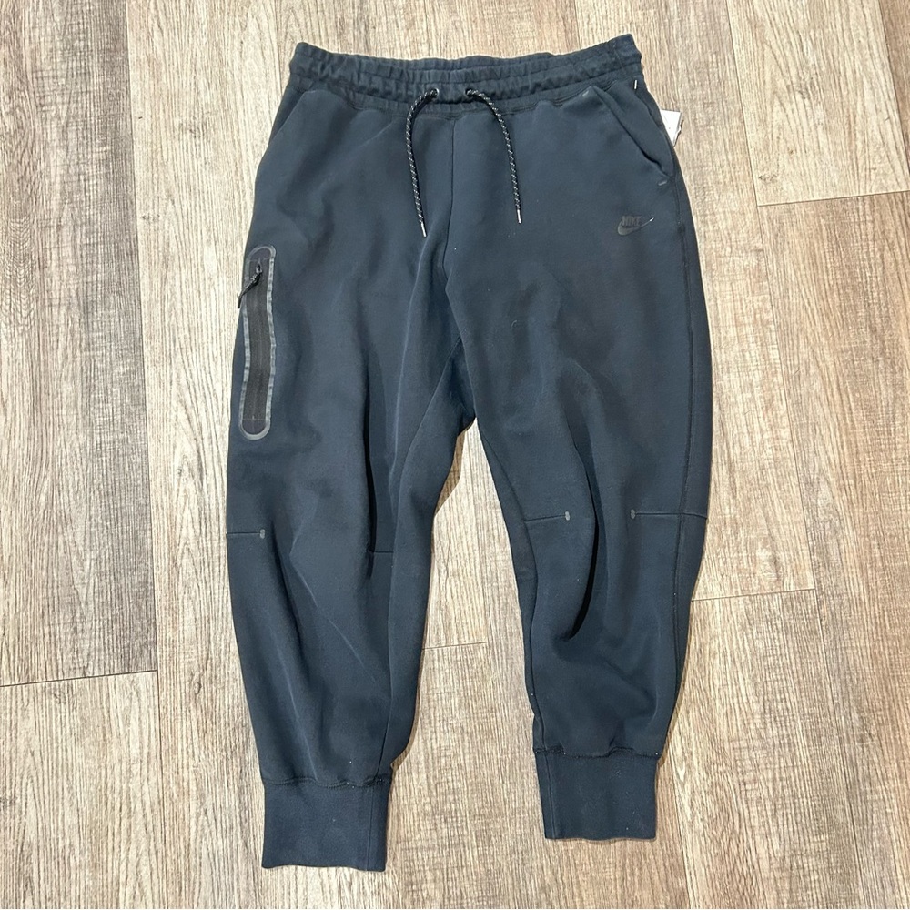 Black Nike tech joggers pants sweats